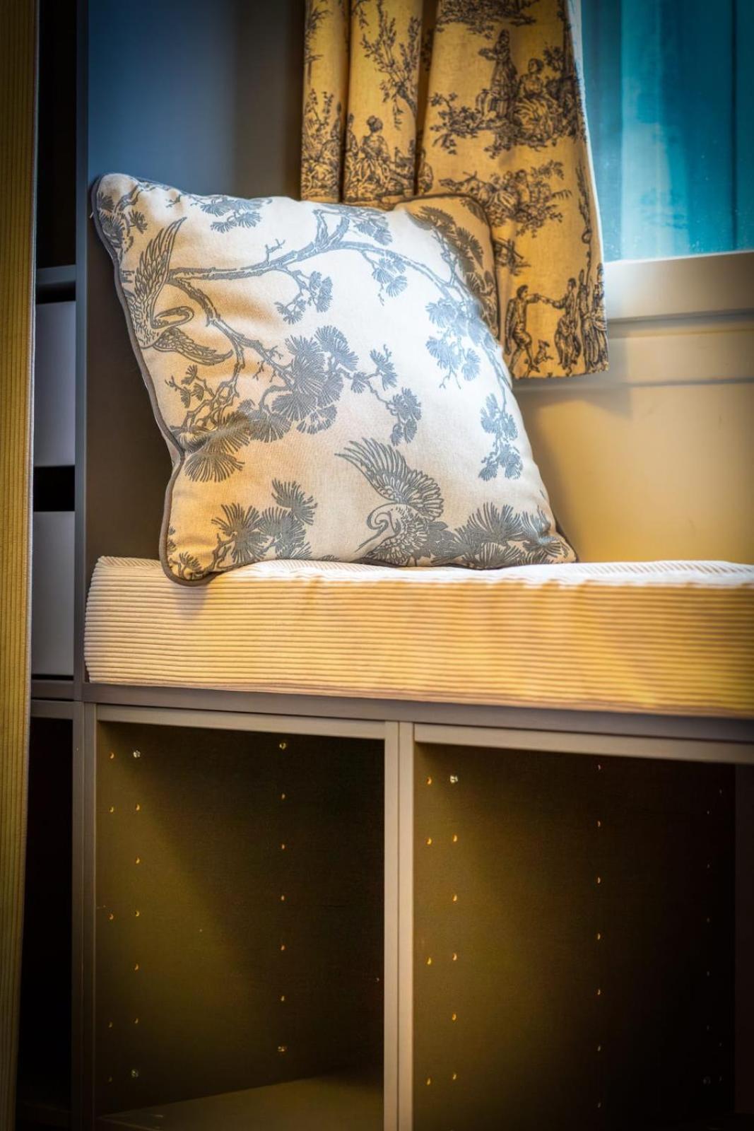 شقة Rose Ecrin De Charme Avec Parking Terrasse Privee Et Jardin Partage Grand-Couronne المظهر الخارجي الصورة