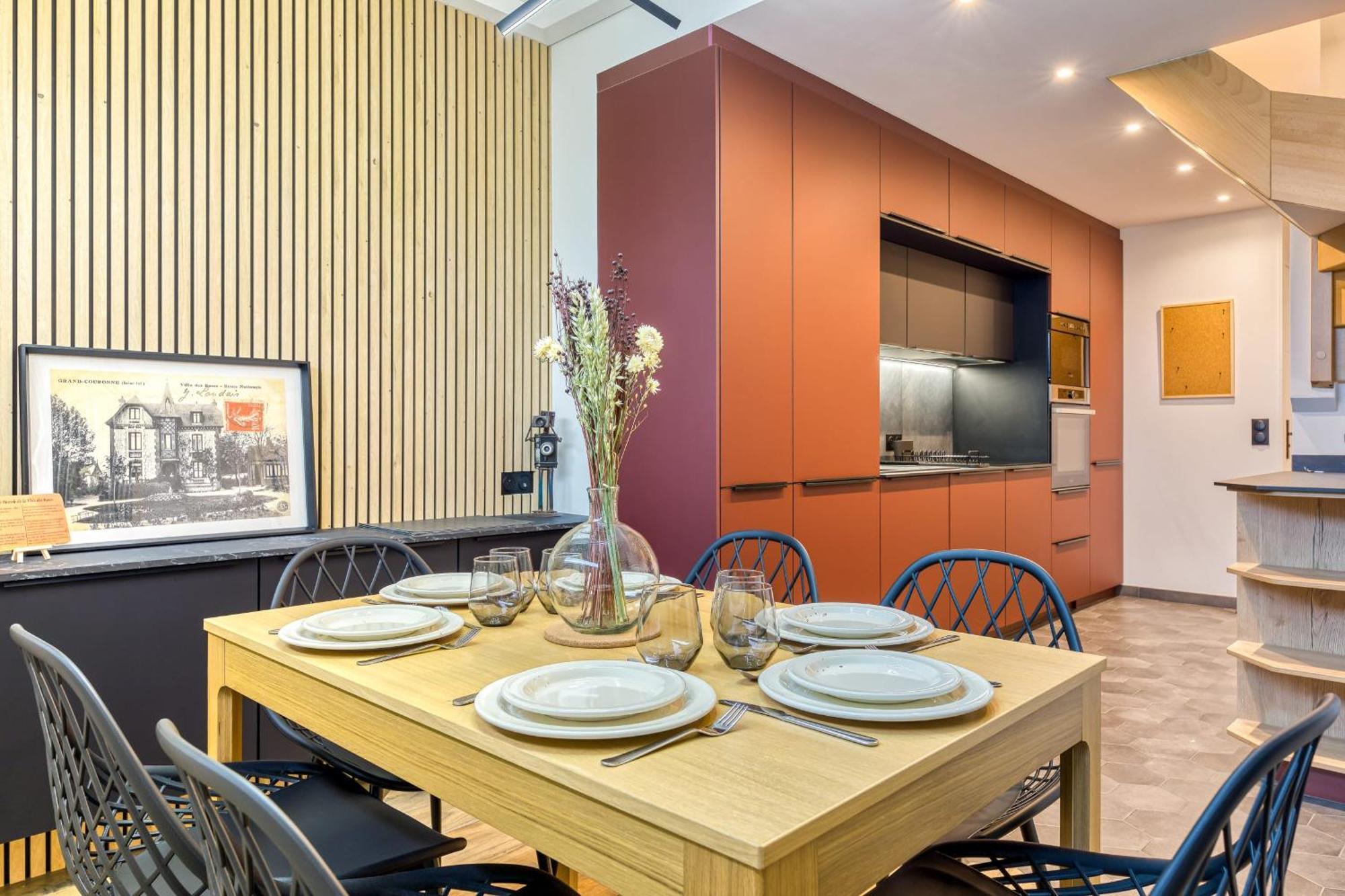 شقة Rose Ecrin De Charme Avec Parking Terrasse Privee Et Jardin Partage Grand-Couronne المظهر الخارجي الصورة